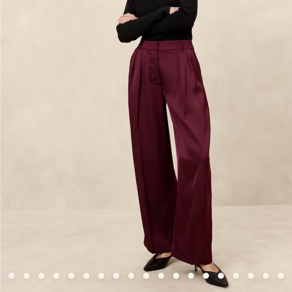 Chic Burgundy Wide-Leg Trousers